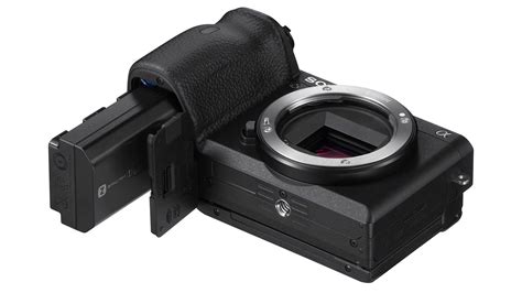 Sony A6700 vs A6600 | Digital Camera World