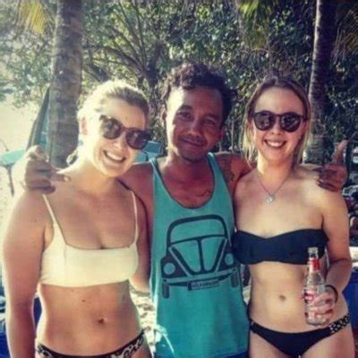 Mature Women On Twitter Am I Still Pretty At 54 Https T Co KscW0siJaF Twitter