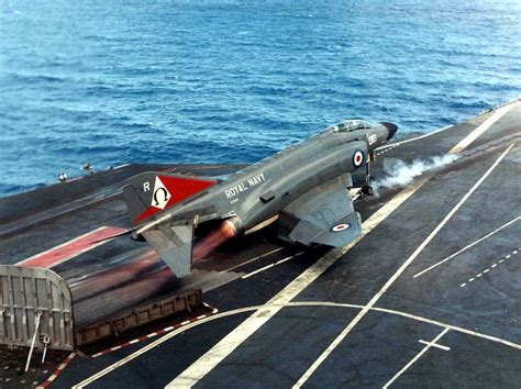 Mcdonnell Douglas F 4k Phantom Ii Phantom Fg 1 De La Royal Navy