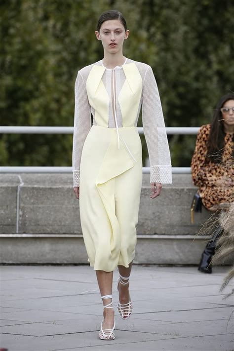 Era Metoo Est Redefinindo O Sex Appeal Feminino Saiba Como Metr Poles