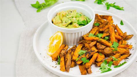 Chloe Moir Nutrition Nutritionist Sweet Potato Chips Healthy