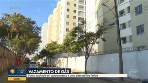 V Deo Forno Explode Em Apartamento E Deixa Uma Pessoa Fica Ferida Em