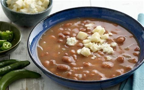 Frijoles En Caldo Con Queso Panela Y Aguacate De 329 Kcal Receta