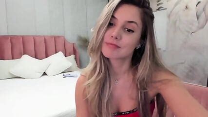 Big Booty Busty Petite Blonde Babe Solo Tease On Web