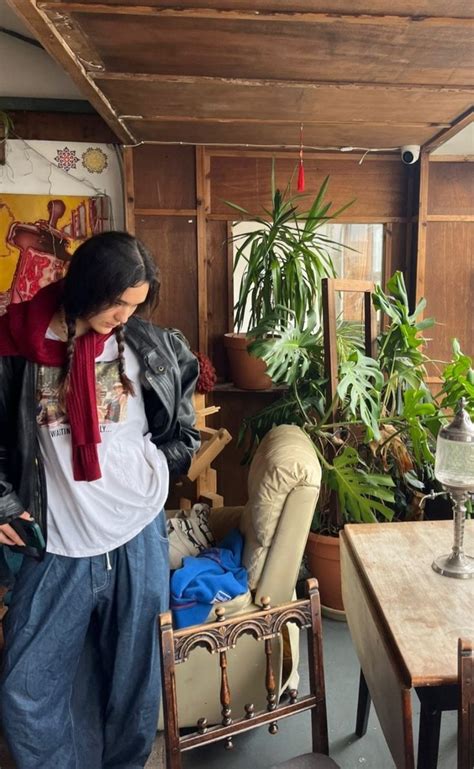 Hot Sexy Olivia Hardy Bikini Pics