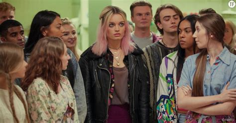 Sex Education Saison Emma Mackey Tacle Le Fantasme Sexiste De La Chaudasse Terrafemina