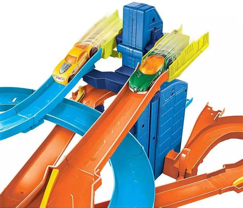 Hot Wheels City Auto Lift Expressway Exclusive Track Set Mattel