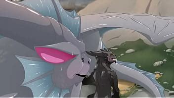 Pequeño dragón se come la herramienta de su amigo XVIDEOS