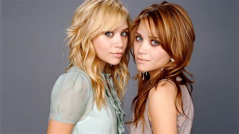 mary kate and ashley olsen sister net worth