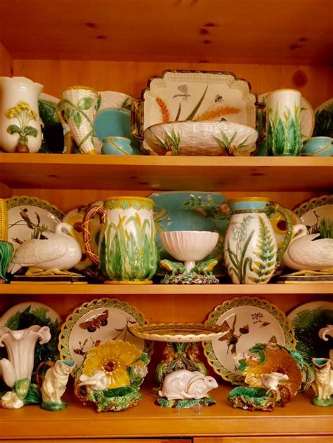 Pin by Natalie Hawk on Majolica pottery | Pottery designs, Majolica pottery, Ceramics pottery art