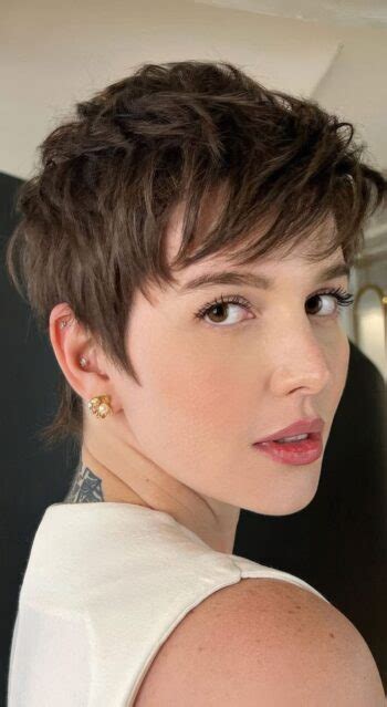 Cute And Sassy Brunette Pixie Ideas Styleoholic