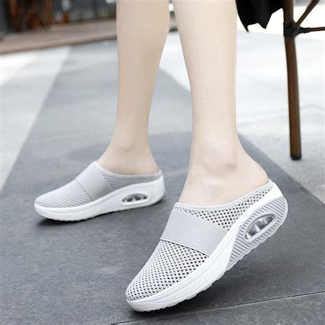 Cheap Summer Women Sandals New Fashion Thick Soled Air Cushion Slipper