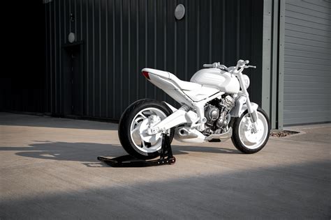 Triumph Confirma Nova Moto Naked Para Conhe A Mobilidade Estad O Acima De