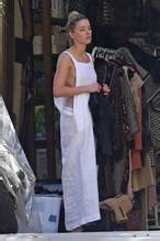 Amber Heard Nip Slip Exposes Boob While Cleaning Out Her Garage In LA AZNude