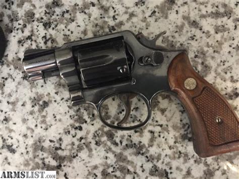 smith  wesson model  snub nose thislasopa