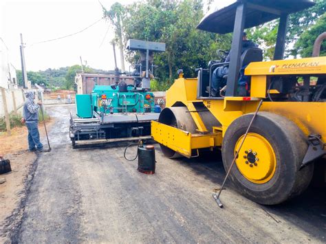 Prefeitura De Pinheiral Inicia Pavimenta O Nos Becos Do Bairro Rolam O