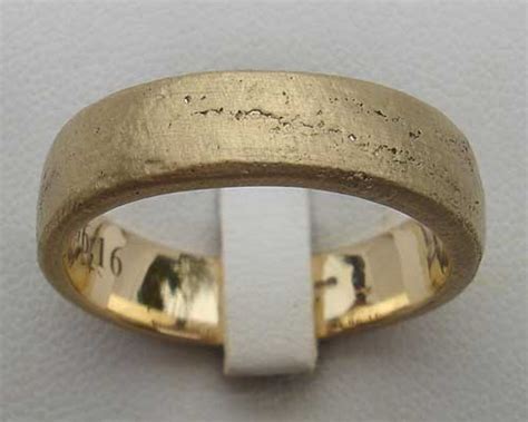Handmade Unusual 9ct Gold Wedding Ring Love2have Uk