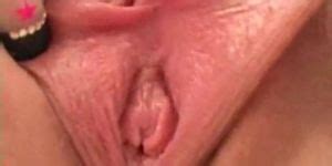 Girl Shows Her Vagina Tnaflix