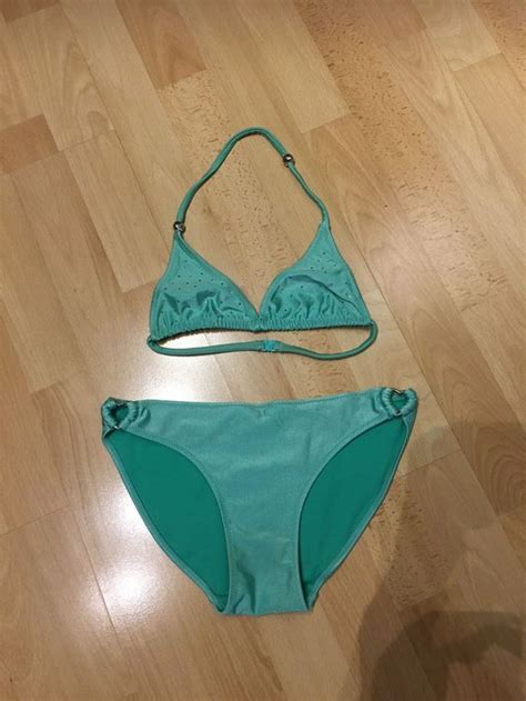Bikini mit Glitzersteinen Gr 134 140 Gebraucht in Uetendorf für CHF 11 nur Abholung auf