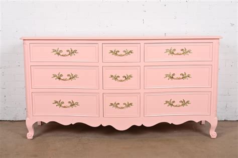 Kindel Furniture French Provincial Louis Xv Pink Lacquered Dresser