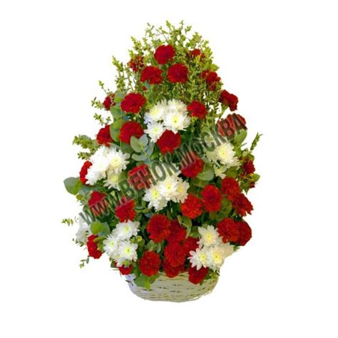 Траурные корзины из живых цветов на похороны