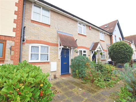 2 Bed Terraced House To Rent In Heathfield Park Drive Chadwell Heath