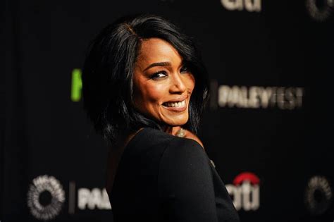 Angela Bassett Net Worth, Age, Body Measurement, Family and Career