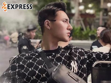 Tiktoker Khoa Vương là ai Hot boy thả thính gây sốt cộng đồng mạng