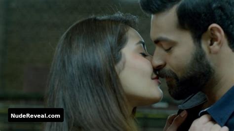 RASHI KHANNA Nude Videos Photos