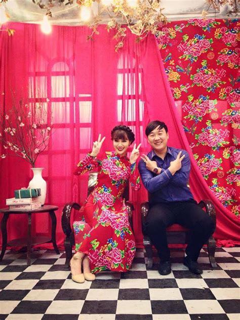 Ng M C C C N Ng Hot Girl Khoe V Xinh T I R Ng R V I O D I N Xu N