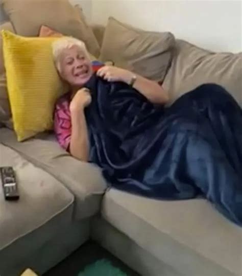 Loose Womens Denise Welch Horrified As Naked Hubby Flashes Her And The Neighbours The Mirror