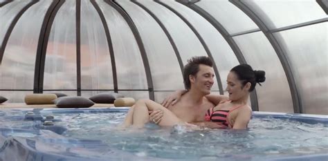 Womanizer Is Nailing A Slender Hottie In The Swimming Pool ZB Porn