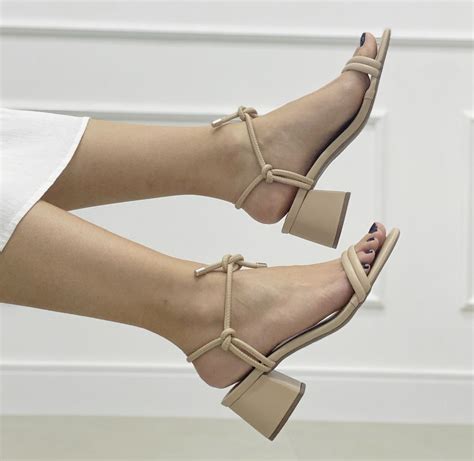 Sandália Salto Bloco Bia Nude