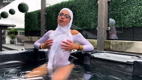 Pakistan Girl Aaliyah Yasin Hot Tub Fuck With Facial