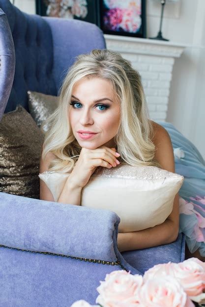 Images de Sexy Blonde Téléchargement gratuit sur Freepik