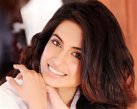 Gallery SARAH JAIN Hot HD Photoshoot