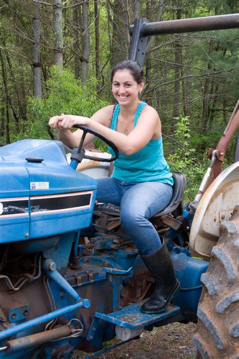 Finally Wife Posed Nude W Tractor Pics Added AllisChalmers Forum Page 1