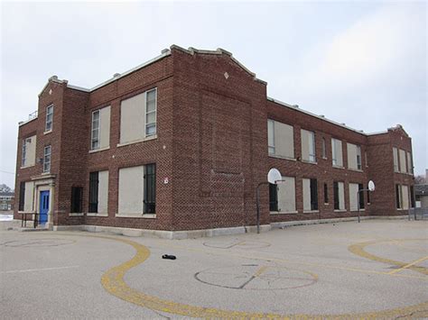 Historic Sites Of Manitoba David Livingstone School 270 Flora Avenue
