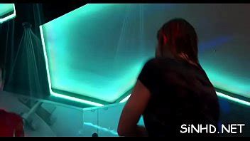 Coños celestiales y schlongs se comparten durante la fiesta de la orgía XVIDEOS