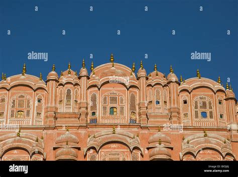 La Ornamentada Fachada Rosa De El Hawa Mahal Palacio De Los Vientos