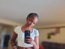 Bella Cute Live Sex Cam Und Porno Chat Bei Bongacams