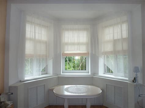 Шторы на окно с подоконником столешницей (49 фото)