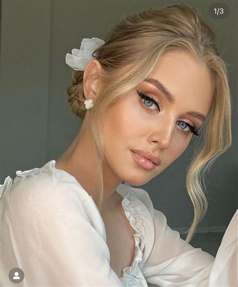 Pin By Amanda Farias On Make Up Wedding Makeup Blonde Bridesmaid
