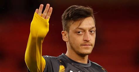 Arsenal S Mesut Ozil So Confident Manchester United Transfer WILL