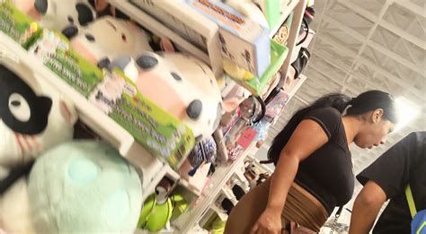 Latina In Brown Leggings Spandex Leggings Yoga Pants Forum