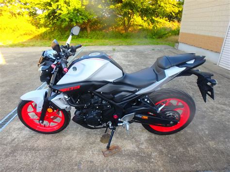 Купить б у Yamaha MT инжектор в Санкт Петербурге серебристый naked