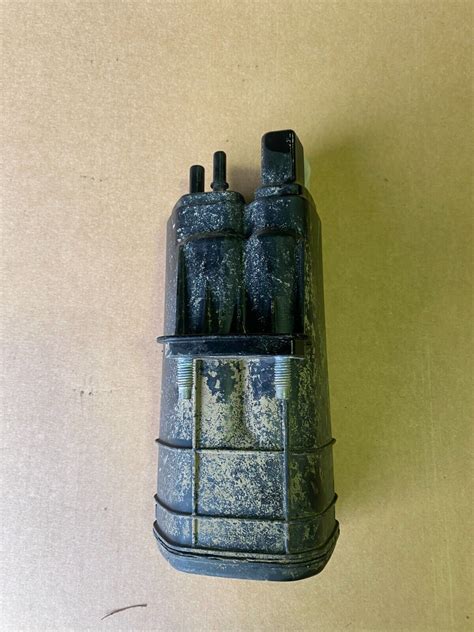 RENAULT CLIO CAPTUR DACIA DUSTER PETROL CARBON FILTER CANISTER ...