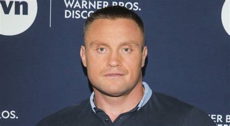 Krzysztof Radzikowski Pokaza Ukochan Zapozowa A Przy Nim W Bikini Fani Ale Ona Jest