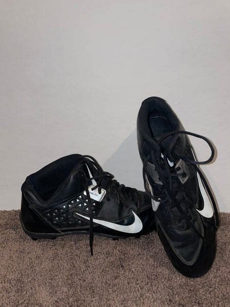 Nike football cleats | SidelineSwap