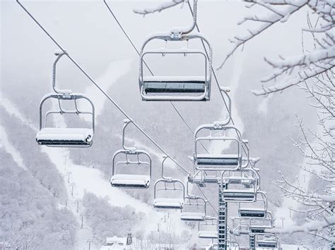 TikTok Blamed as Skiers Get Lost Near Stowe Resort - Powder